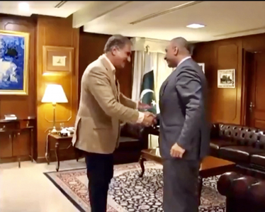 Sajjad Karim MEP meeting with Foreign Minister Shah Mehmood Qureshi in Islamabad on 11/03/19